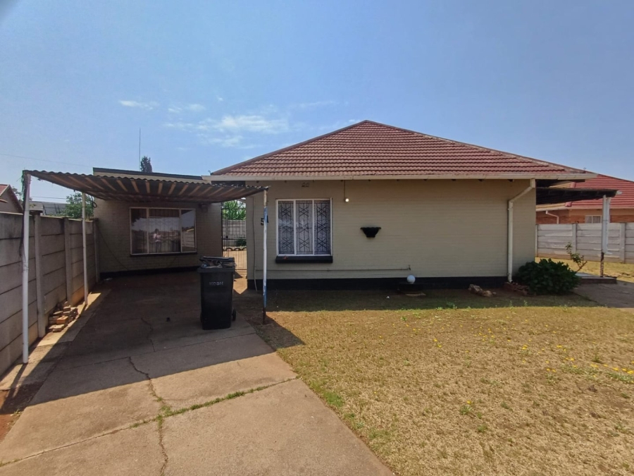 3 Bedroom Property for Sale in Stilfontein Ext 4 North West
